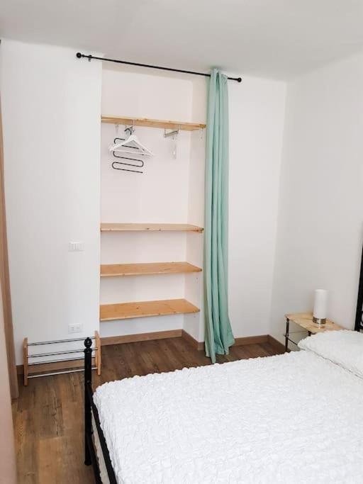Thekeystudio, Studio Beige Nel Centro, 4 Minuti Dal Mare Bordighera Exteriér fotografie